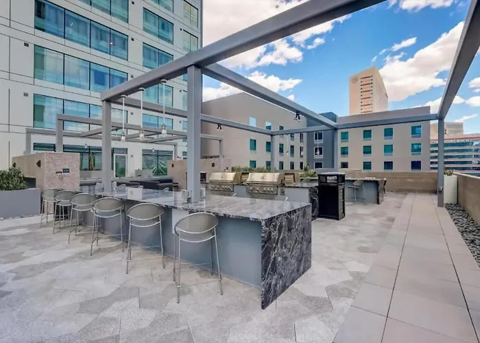 Apartamento Boulevard Highrise Stu Sky Pool Parking Gym 18 *